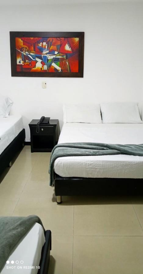 מדיין Hotel Girasol 70 מראה חיצוני תמונה